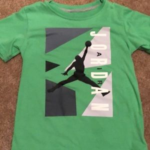 Boys Jordan t